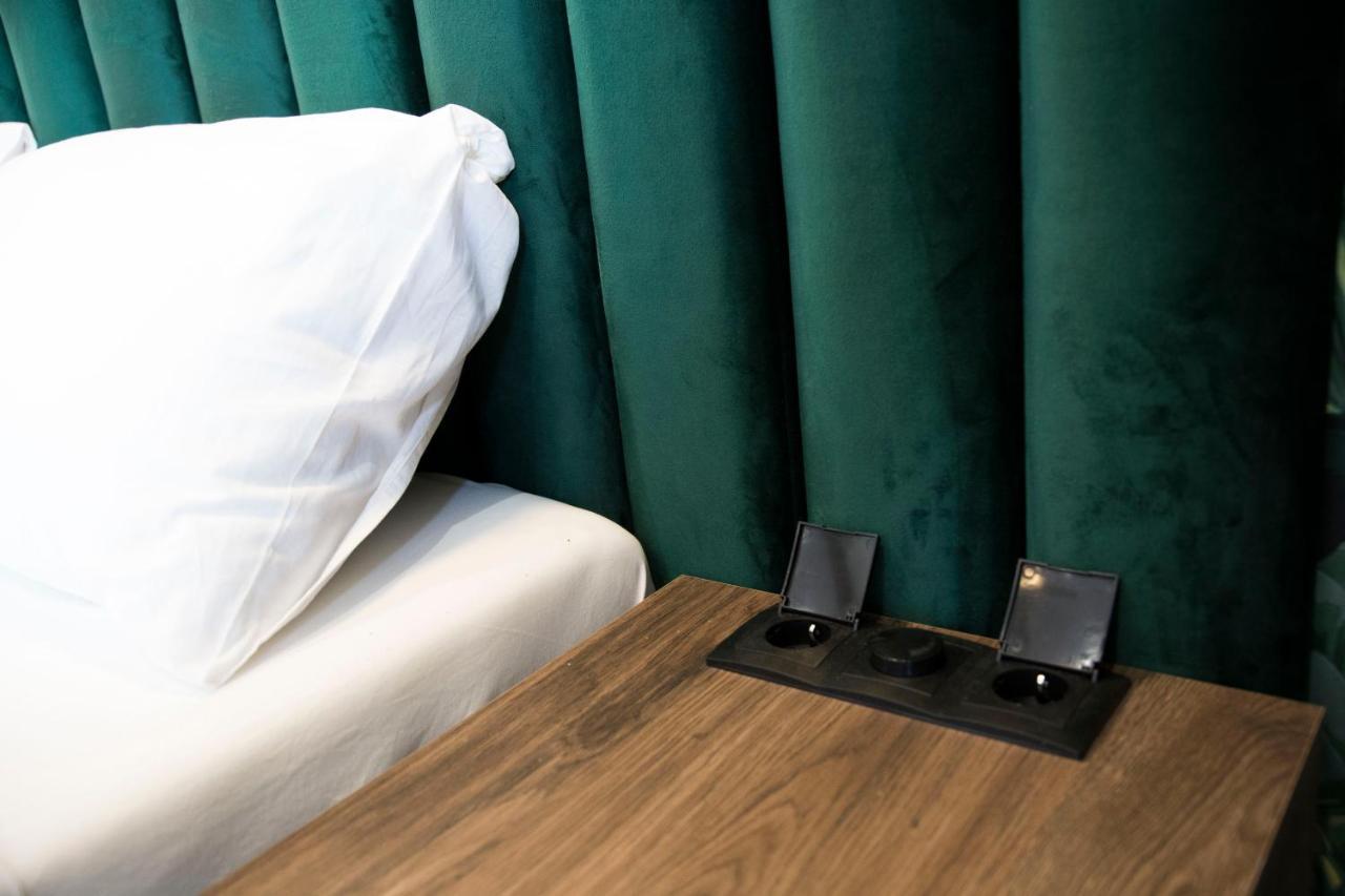 Luxurio Rooms With Baths Livorno Exterior photo