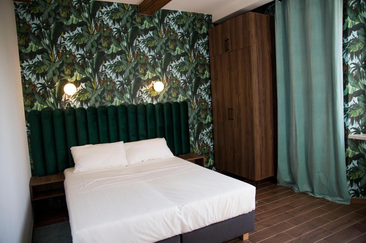 Luxurio Rooms With Baths Livorno Exterior photo