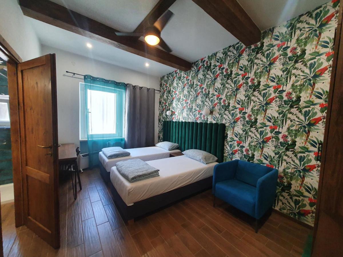 Luxurio Rooms With Baths Livorno Exterior photo